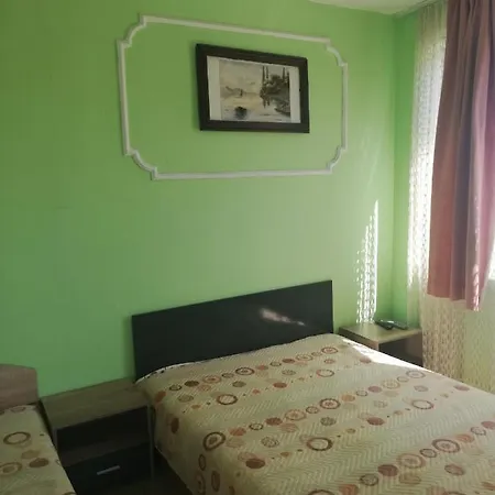 招待所 студия синя приказка 索佐波尔